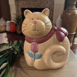 Vintage Cat Flower Treasure Craft Cookie Jar USA By Susan Marie Cookie Jar 11”.